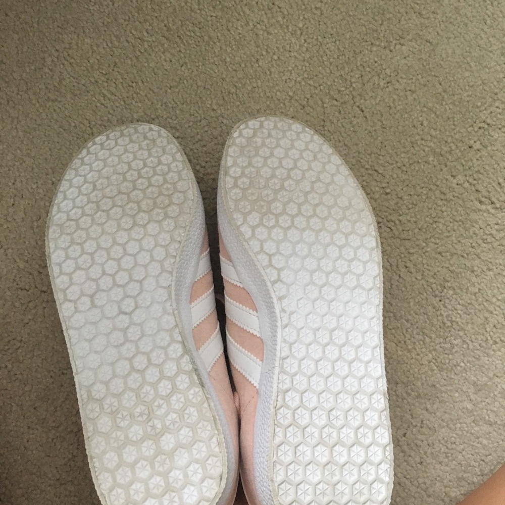 🆕 adidas - Picture 3 of 5